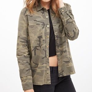 Forever 21 Camo Green Jacket/Shacket Size Small